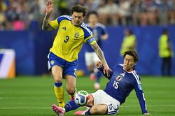 Nhật Bản h&ograve;a Thụy Điển 1-1, gặp Brazil ở v&ograve;ng 1/16 World Cup 2026