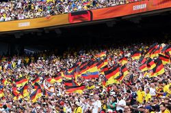 World Cup 2026 xô đổ kỷ lục, hút khách nhất lịch sử
