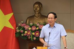 Phó Thủ tướng Lê Tiến Châu: Nghiên cứu cắt giảm những môn học không còn phù hợp