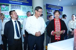 1.426 mô hình khoa học và công nghệ nâng cao sinh kế cho người dân