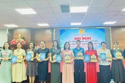 Công đoàn phường Tây Tựu biểu dương 25 gia đình CNVCLĐ tiêu biểu