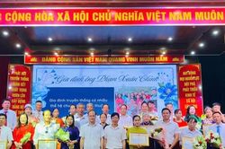 X&atilde; Mỹ Đức t&ocirc;n vinh 35 gia đ&igrave;nh văn h&oacute;a ti&ecirc;u biểu