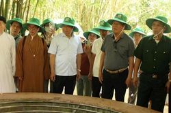 Đoàn đại biểu Thủ đô dâng hương, tri ân tại các địa chỉ đỏ ở Quảng Trị