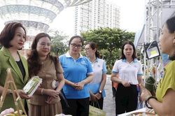 Phụ nữ Thủ đô đẩy mạnh tiêu dùng số và nâng tầm giá trị hàng Việt