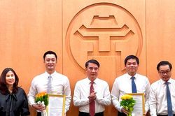 Trao quyết định bổ nhiệm Phó Giám đốc Sở Tài chính và Sở Du lịch