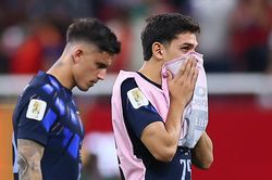 Cầu thủ Uruguay sốc khi bị loại khỏi World Cup