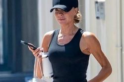 Victoria Beckham ở tuổi 52
