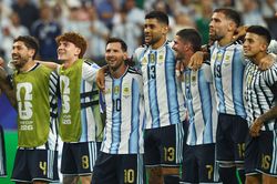 V&igrave; sao Messi l&agrave; cả hệ thống của Argentina?