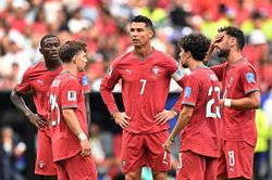 Ronaldo đang định nghĩa lại sự vĩ đại