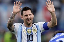 Messi sẽ dự bị ở trận cuối v&ograve;ng bảng World Cup 2026?