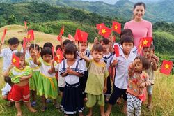 SỚM XẾP LƯƠNG NHÀ GIÁO Ở MỨC CAO NHẤT TRONG BẬC LƯƠNG SỰ NGHIỆP