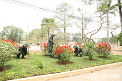 Quyết t&acirc;m vượt kh&oacute; tr&ecirc;n c&ocirc;ng trường x&acirc;y dựng Trung đo&agrave;n 43
