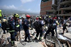 Động đất k&eacute;p v&agrave; hạ tầng yếu: Nguy&ecirc;n nh&acirc;n khiến Venezuela hứng chịu thảm họa lịch sử