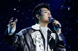 Á quân 'Anh trai say hi' buitruonglinh: Hành trình đầy cảm hứng và tỏa sáng sức trẻ tại Concert 'Thanh xuân'
