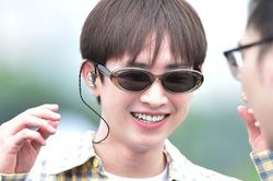 CONGB rạng rỡ 'sound check' tại Concert 'Thanh xuân', fan đứng ngồi không yên