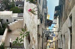 Thời gian ngừng trôi ở thành phố không có ô tô giữa lòng Ấn Độ Dương