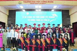 Trường ĐH Công đoàn trao bằng tốt nghiệp cho hơn 1.800 tân khoa