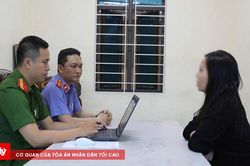 Khởi tố nhóm đối tượng dùng chất bẩn gây rối trật tự công cộng