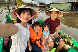 Khách Hà Nội xuyên Việt hơn 1 tháng, mách nơi mực 10.000 đồng, ghẹ 190.000/con