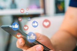 Đấu giá quyền sử dụng số SMS 5599, 9559, khởi điểm 250 triệu đồng