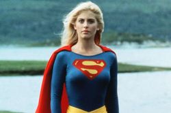 5 nữ diễn viên từng hóa thân thành Supergirl trên màn ảnh