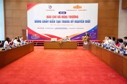 Khơi nguồn cảm hứng, bồi đắp thế hệ người l&agrave;m b&aacute;o vừa 'hồng', vừa 'chuy&ecirc;n'