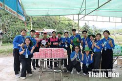 Sôi nổi hoạt động tình nguyện tại xã Tam Lư