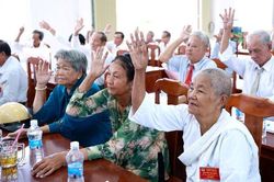 Hội Người cao tuổi phường Tịnh Bi&ecirc;n phấn đấu 95% hội vi&ecirc;n tham gia bảo hiểm y tế