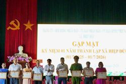 Xã Hiệp Đức khen thưởng 20 tập thể và cá nhân đợt thi đua cao điểm kỷ niệm một năm thành lập xã