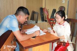 Đội vi&ecirc;n ti&ecirc;u biểu 'vừa hồng, vừa chuy&ecirc;n'
