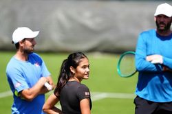 Emma Raducanu d&iacute;nh chấn thương: Bi kịch lặp lại trước thềm Wimbledon 2026