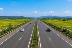 Tính toán nhu cầu vận tải để lựa chọn quy mô cao tốc Cổ Tiết - Yên Bài