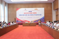 Diễn đ&agrave;n 'B&aacute;o ch&iacute; v&agrave; Nghị trường: D&ograve;ng chảy kiến tạo trong kỷ nguy&ecirc;n mới': Nhịp đập từ 'tr&aacute;i tim' Di&ecirc;n Hồng
