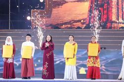Sôi động âm thanh lung linh sắc màu văn hóa Chăm