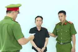 Khởi tố đối tượng mạo danh cán bộ Công an, Viện KSND để lừa đảo