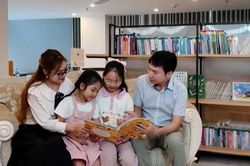 Những trang s&aacute;ch kết nối y&ecirc;u thương