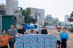 Công đoàn phường Thanh Xuân tiếp sức công nhân trên công trường Vành đai 2,5