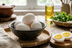 Trứng vịt &ndash; thực phẩm dưỡng &acirc;m, bổ huyết