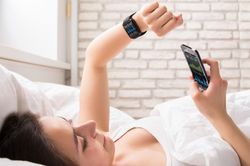 Thiết bị theo dõi giấc ngủ có thể chính là thủ phạm gây... mất ngủ?