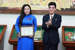 Nghệ sĩ Tố Nga giành Cúp Vàng Liên hoan Nghệ thuật quốc tế