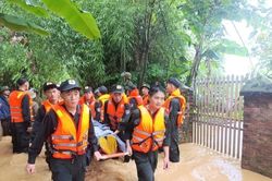 Cao Bằng: Ngập lụt nhiều nơi, nỗ lực di dời người và tài sản ra khỏi vùng nguy hiểm