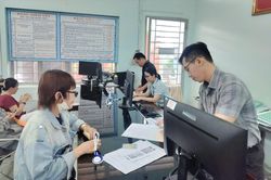 Dự kiến chi 16,4 nghìn tỉ hỗ trợ cán bộ không chuyên trách ở thôn, tổ dân phố nghỉ việc