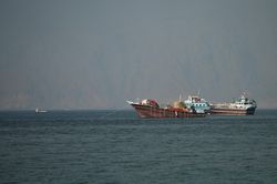 Iran b&aacute;c tuy&ecirc;n bố lập 'đường d&acirc;y n&oacute;ng' với Mỹ