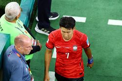 Truyền th&ocirc;ng H&agrave;n Quốc phẫn nộ khi đội nh&agrave; bị loại khỏi World Cup 2026