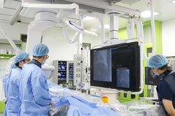 Nối nhịp tim, giữ nhịp thở, đón mầm sống tại BV Bạch Mai Ninh Bình