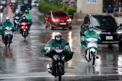 Mưa d&ocirc;ng tr&ecirc;n diện rộng, cảnh b&aacute;o nguy cơ lũ qu&eacute;t v&agrave; &aacute;p thấp nhiệt đới tr&ecirc;n biển đ&ocirc;ng