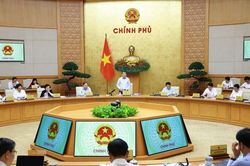 Hoàn thiện thể chế, tạo động lực phát triển kinh tế - xã hội