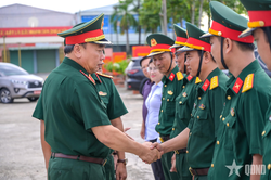 Đoàn công tác Bộ Quốc phòng kiểm tra tại Bộ CHQS tỉnh An Giang
