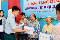 Sáng ngời tình quân dân nơi đất nắng
