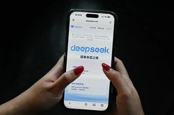 [VIDEO] Mỹ hoãn đưa DeepSeek và hơn 100 công ty Trung Quốc vào danh sách đen